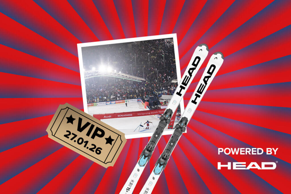 Banner mit rot-blauen Streifen, die sich von der Bildmitte nach außen ziehen. Mitten drin ein Foto, das einen Rennläufer bei einem vergangenen Nacht-Riesentorlauf in Schladming in der Zielgeraden zeigt. Ebenfalls im Banner sind die graphische Darstellung eines goldenen VIP-Abrisstickets und ein "Powered by" Schriftzug gefolgt von dem Head Logo.