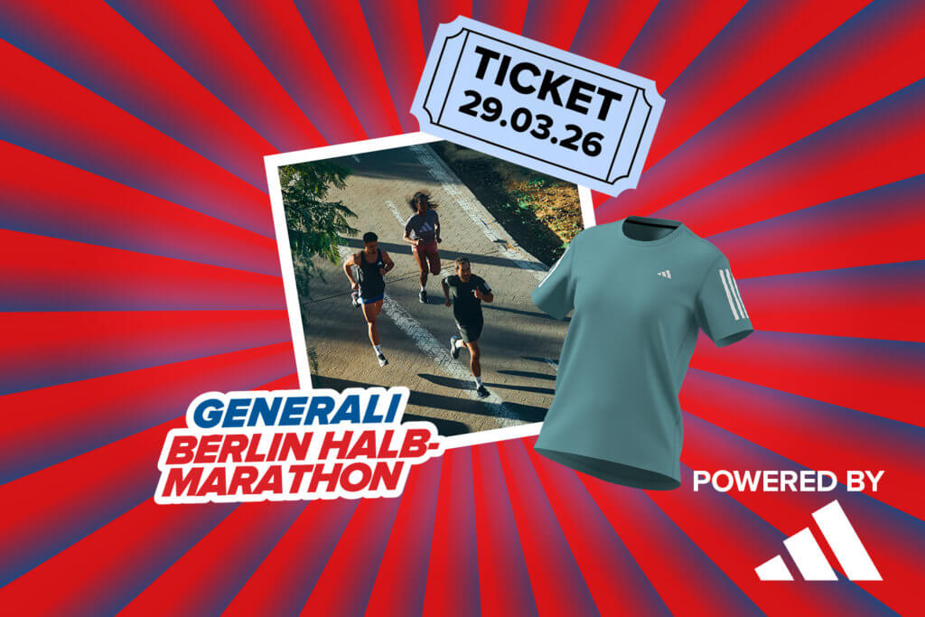 Banner mit rot-blauen Streifen, die sich von der Bildmitte nach außen ziehen. Mitten drin ein Foto, das Läufer in adidas Outfits zeigt und ein Schriftzug mit "Generali Berlin Halbmarathon". Ebenfalls im Banner sind die graphische Darstellung eines hellblauen Abrisstickets mit dem Datum 29.03.26, die Abbildung eines adidas Laufshirts und ein "Powered by" Schriftzug gefolgt von dem adidas Logo.